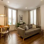 Comfy Cathedral Apartment